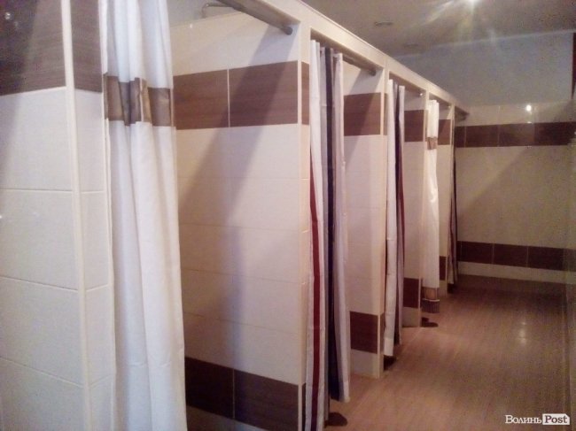 Жіночий душ