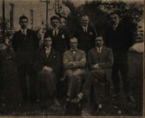Прокурори Луцького окружного суду. Зліва на право віце-прокурор А.Добмбровський, прокурори Сколімовський, Гжибовський, Королько, Шабловський та Студзінський. 1929 р.