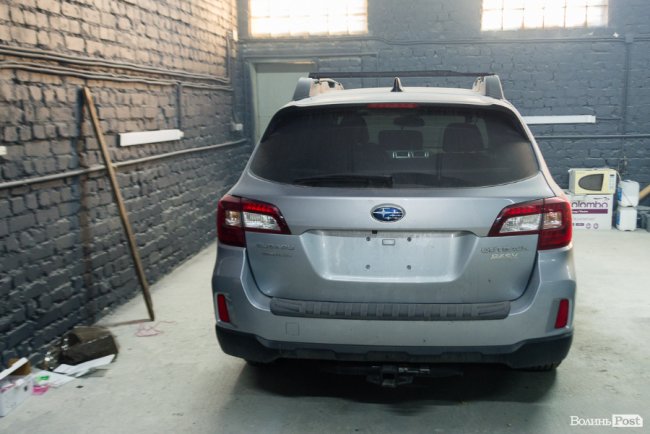 У Луцьку відкрили професійний малярний цех, де якісно фарбують автомобілі*