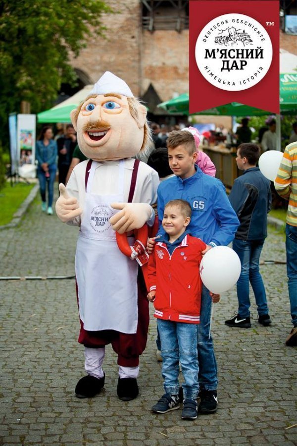 На «Lutsk Food Fest» «М’ясний дар» дарував вишуканий смак та гарний настрій. ФОТО
