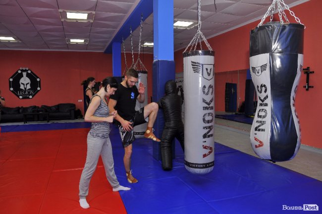 «ЛедіЛегіон»: тренування для ніг