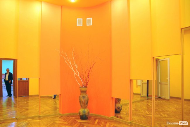 За лаштунками театру ляльок у Луцьку