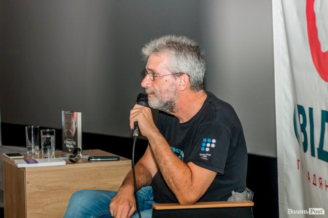 ЦИТАТНИК АНДРІЯ КУЛИКОВА: Ніколи не обмежуйтеся читанням заголовка