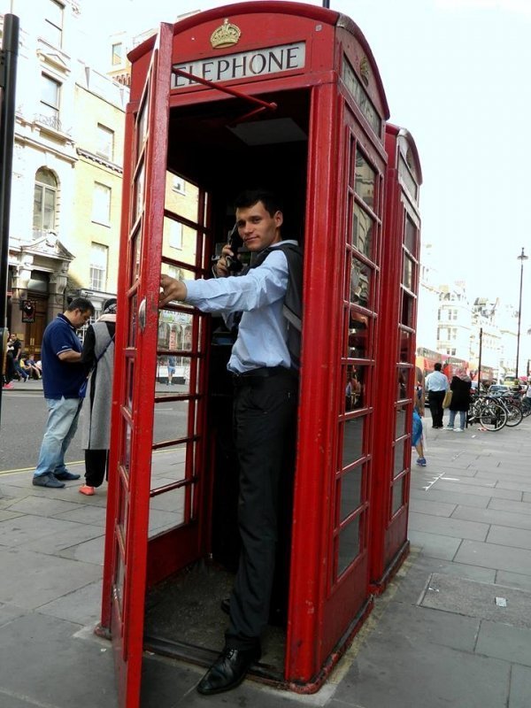 «Нотатки мандрівника» Олександра Лазуки: англійський гумор, закриті люди та стресовий графік