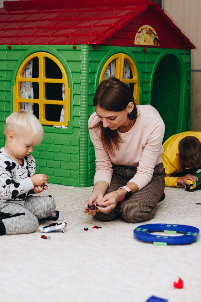Місце, де дітей не ламають, а розкривають: як у Луцьку працює унікальний дитячий садок «Нова генерація»*