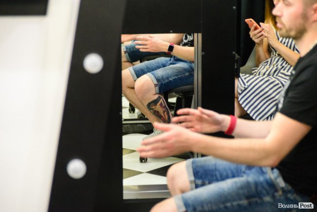 Це не та професія, де можна гребти гроші лопатою: тату-майстер з Луцька – про тонкощі роботи на тілах