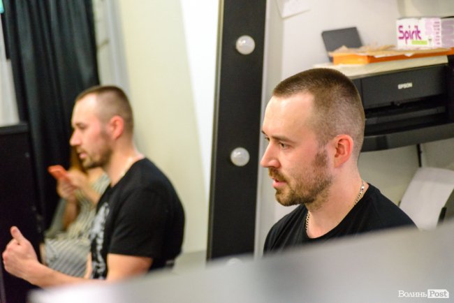 Це не та професія, де можна гребти гроші лопатою: тату-майстер з Луцька – про тонкощі роботи на тілах