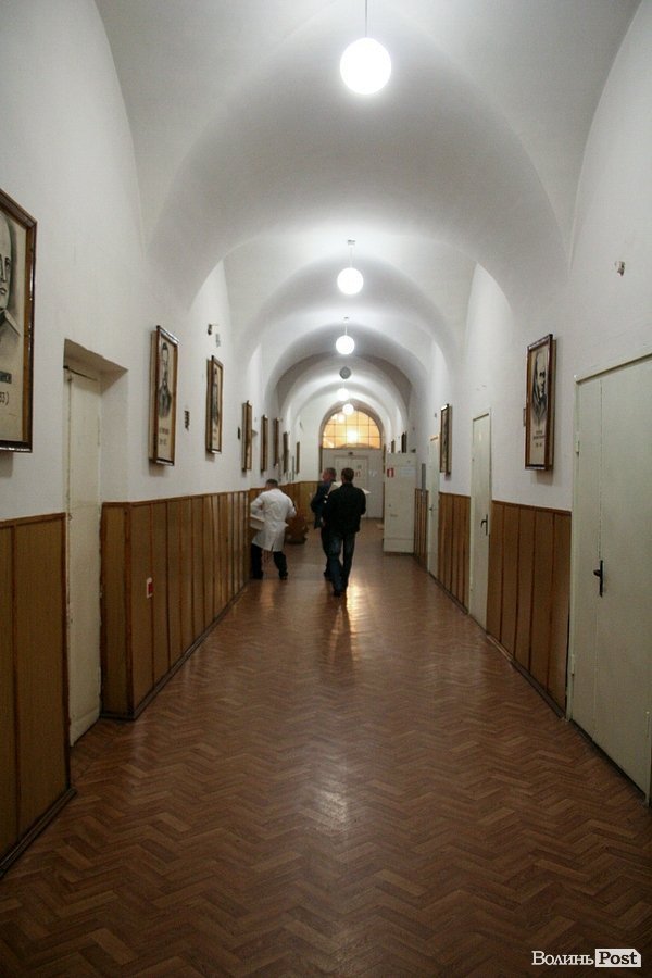 Луцькі тринітари: фотомандрівка у невідоме