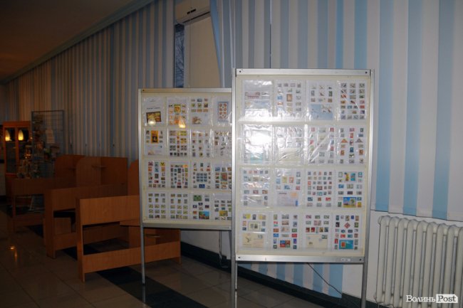 Будні «головного» відділення «Укрпошти» в Луцьку. ФОТО