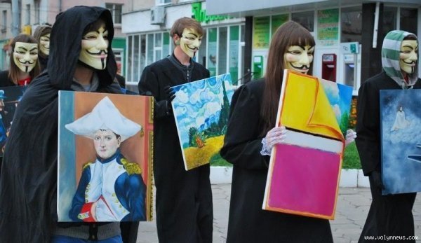 Мистецька акція - виставка картин в русі Doнесемо