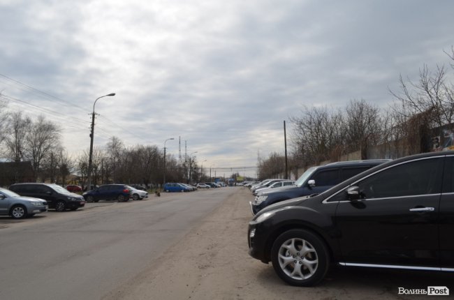 Зникне або трансформується. Що чекає на луцький авторинок  