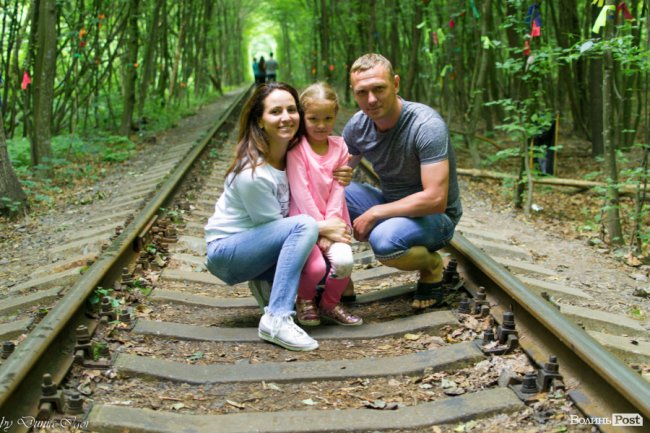 Як на Волині атовців звільняють від болю мистецтвом