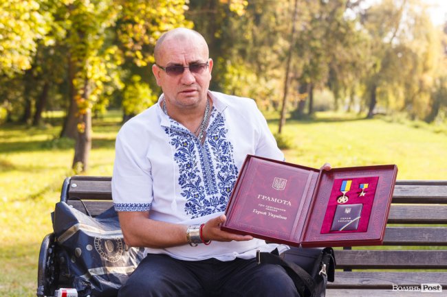 Андрій хотів повернутися з війни і вивісити височезний прапор, щоб «с*ки бачили, що тут патріот живе». БАТЬКО ГЕРОЯ