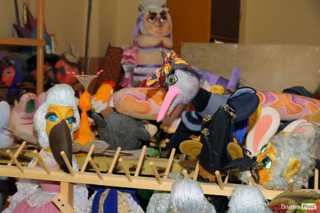 За лаштунками театру ляльок у Луцьку