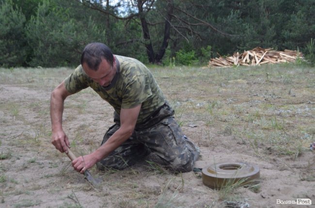 Патріоти краю і країни: як у лісах Волині тренуються загони тероборони