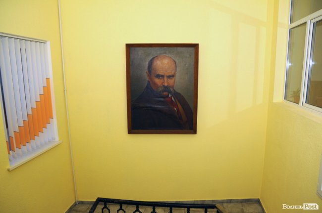 За лаштунками театру ляльок у Луцьку