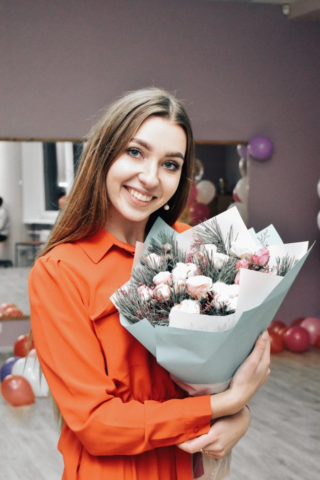 У центрі Луцька відкрили танцювальну школу для дітей і дорослих*