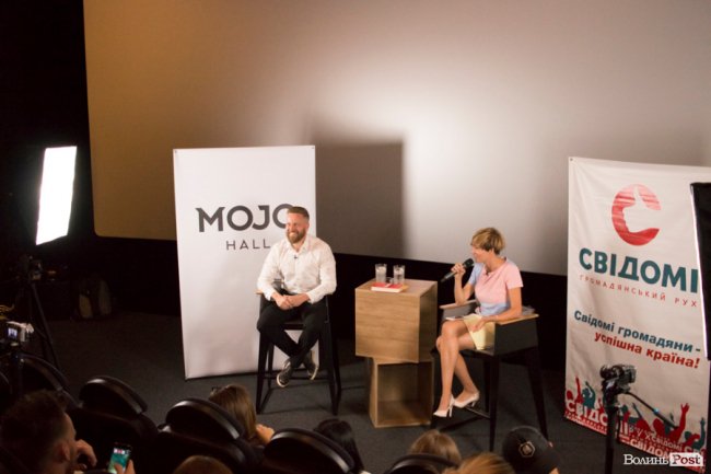 ЦИТАТНИК Романа Хорзова: Найбільша криза в мене виникає, коли я лежу на дивані