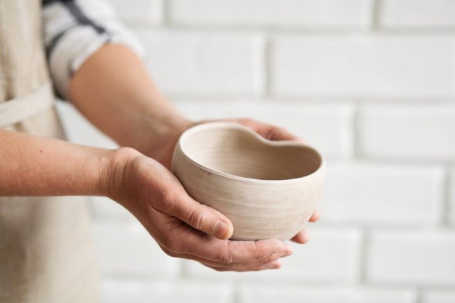 Від «Pur Pur» до «100 років тому вперед»: посуд луцької керамістки підкорив Україну