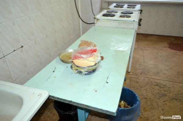 Студентський ревізор: грибок, вікінги і контрасти у гуртожитку №2