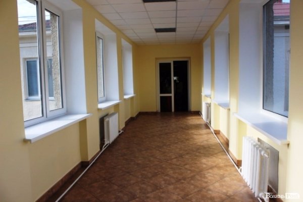 У 2015 році встановили шатровий дах над жіночою консультацією та відремонтували перехід між корпусами на загальну суму 1 млн 255 тис. грн.