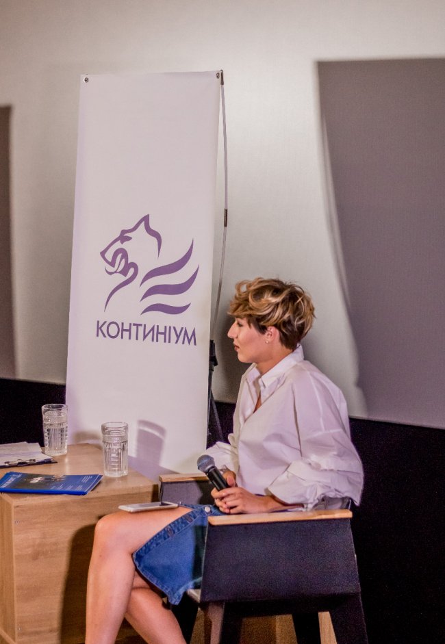 ЦИТАТНИК Олени Палагути: Я не проводила вихідні вдома, не пекла пирогів і «Наполеон»