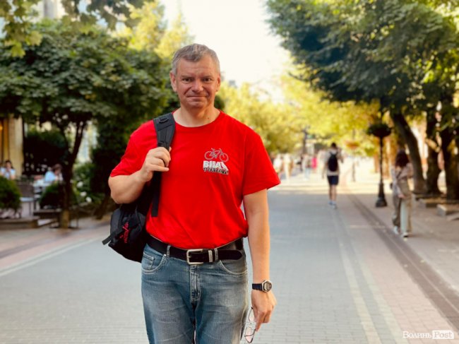 Андрій Мельник