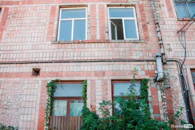 Чисте повітря та сільська тиша: за що лучани люблять Кічкарівку. ФОТО