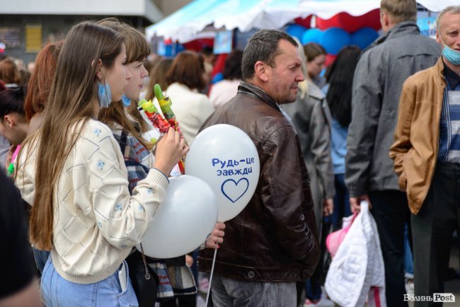 Морозива багато не буває: у Луцьку влаштували грандіозне свято найсмачніших солодощів та найяскравіших емоцій. ФОТО*