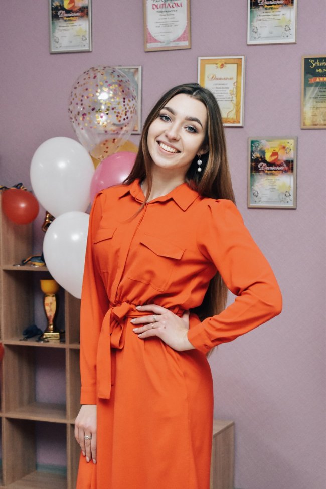 У центрі Луцька відкрили танцювальну школу для дітей і дорослих*