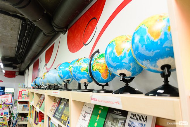 «Офіс Центр» у Луцьку – місце для вигідного шопінгу перед школою*