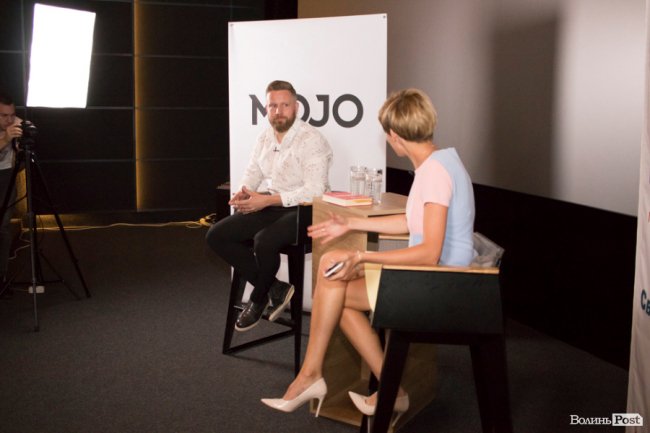 ЦИТАТНИК Романа Хорзова: Найбільша криза в мене виникає, коли я лежу на дивані