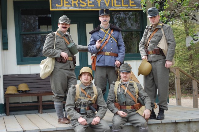 Світлини з історичних реконструкцій з колекції Романа Величко