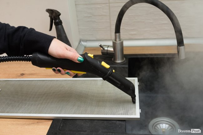 Луцька клінінгова компанія «Ubrano» робить оселі бездоганно чистими за вигідну ціну*