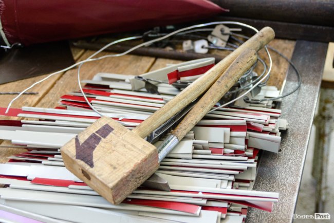 «Обрав би цей шлях знов»: чоловік 50 років працює бляхарем на «Житлобуді-2»