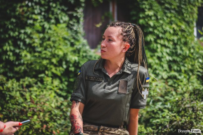 «У мене було чітке бажання стати до зброї»: танцівниця з Луцька Анна Рекретюк служить у війську. ІНТЕРВ’Ю