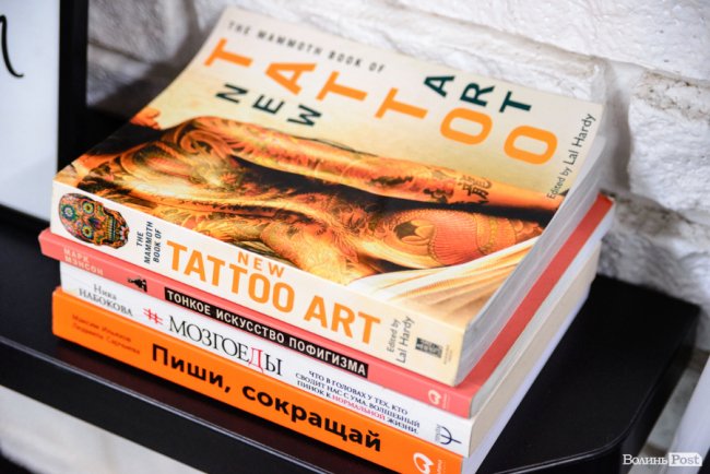 Це не та професія, де можна гребти гроші лопатою: тату-майстер з Луцька – про тонкощі роботи на тілах