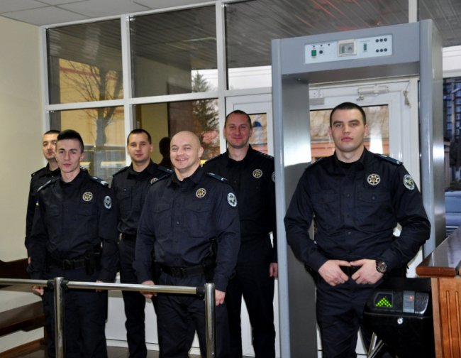 На сторожі Феміди: як на Волині працює Служба судової охорони. ФОТО