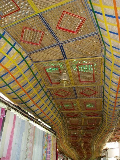 «Нотатки мандрівника» Ольги Дорошенко: Летіли в Таїланд – опинилися в Катарі