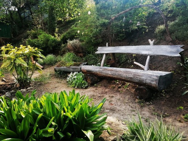 «Не просто будинок з євроремонтом, а садиба щасливих»: лучанка перетворила помешкання за містом в арт-простір. ФОТО