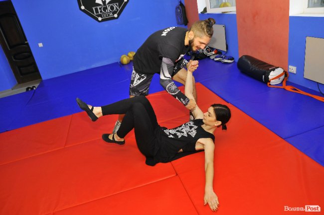 «ЛедіЛегіон». Крок за кроком: як звільнитися від захвату