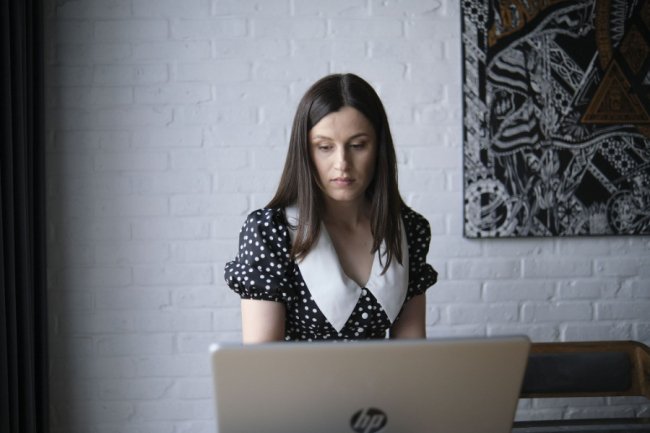 «Брати чуже без дозволу – не можна»: юристка Юлія Габрук про авторські права в Instagram та як їх не порушити