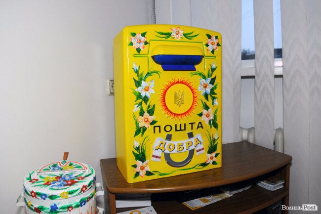 Будні «головного» відділення «Укрпошти» в Луцьку. ФОТО