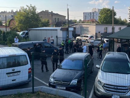 Каміння, труби й ножі проти ТЦК: на Волині нагадали про відповідальність