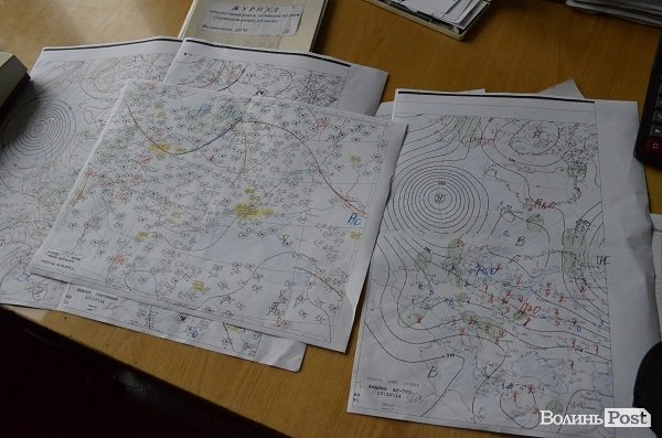 Карти синоптиків, розписані власноруч