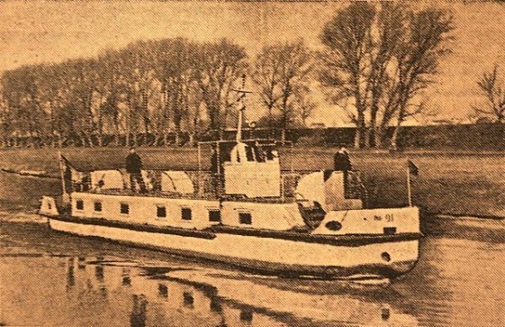 Катер №91 у п'ятдесятих роках. Фото з газети «Радянська Волинь»