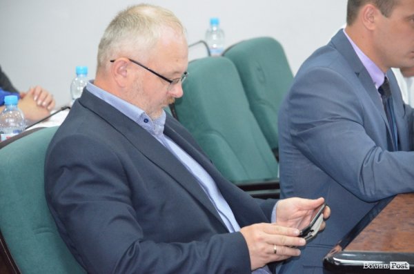 Дорогі й не дуже депутати місцевих рад