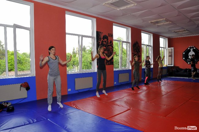 «ЛедіЛегіон»: тренування для ніг