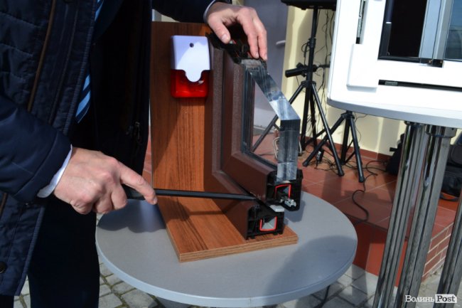 WINTERA влаштувала віконний розгром у Луцьку: як це було. ФОТО*