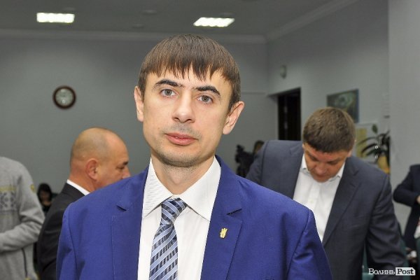 Пекли, носили, воювали: як заробили свої перші гроші депутати Луцькради